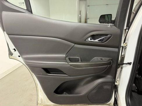 Used 2019 GMC Acadia SLT image 24