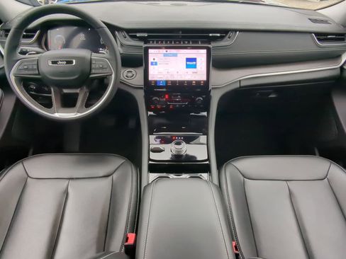 Used 2023 Jeep Grand Cherokee L Limited image 15