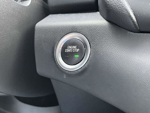 Used 2024 GMC Terrain SLE image 22