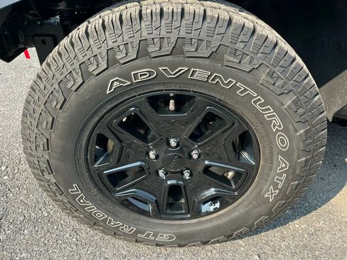 Used 2018 Jeep Wrangler Sport image 17