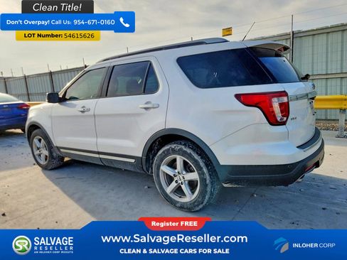 Used 2018 Ford Explorer XLT w/ Equipment Group 202A FWD image 3