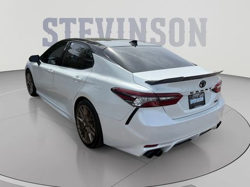 Used 2021 Toyota Camry XSE w/ Navigation Package FWD image 3