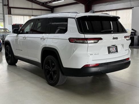 Used 2021 Jeep Grand Cherokee L Limited AWD/4WD image 2