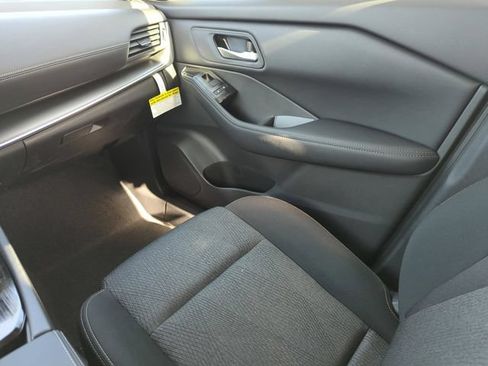 New 2026 Nissan Rogue SV FWD image 19