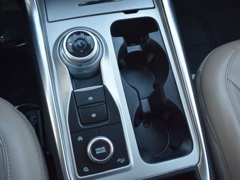 Used 2023 Ford Explorer Limited image 27