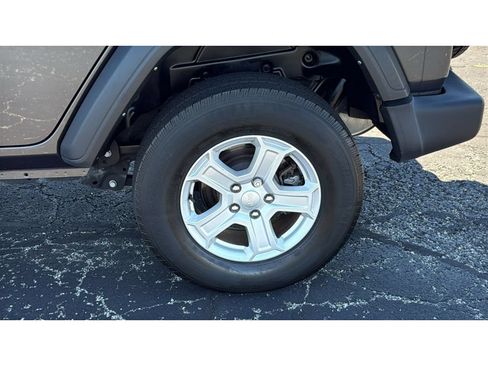 Used 2022 Jeep Wrangler Unlimited Sport AWD/4WD image 12