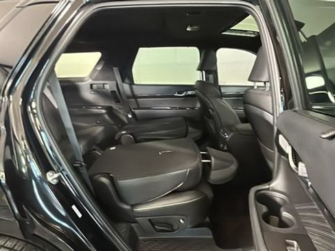 Certified 2025 Hyundai Palisade Calligraphy AWD/4WD image 28