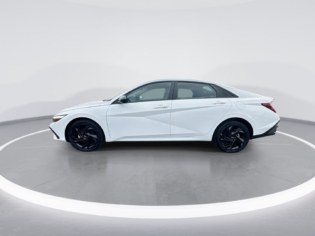 New 2026 Hyundai Elantra SEL FWD image 5