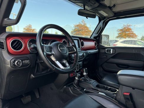 Used 2021 Jeep Wrangler Unlimited Rubicon w/ Cold Weather Group image 10