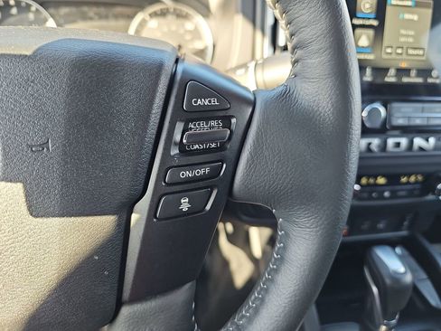 Used 2025 Nissan Frontier SV w/ SV Convenience Package image 22