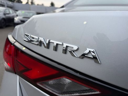 Used 2022 Nissan Sentra S image 8