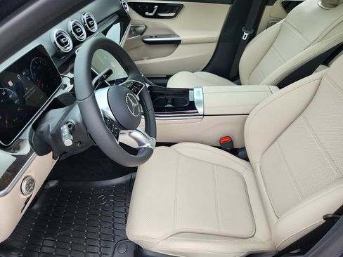 New 2026 Mercedes-Benz C 300 4MATIC Sedan image 9