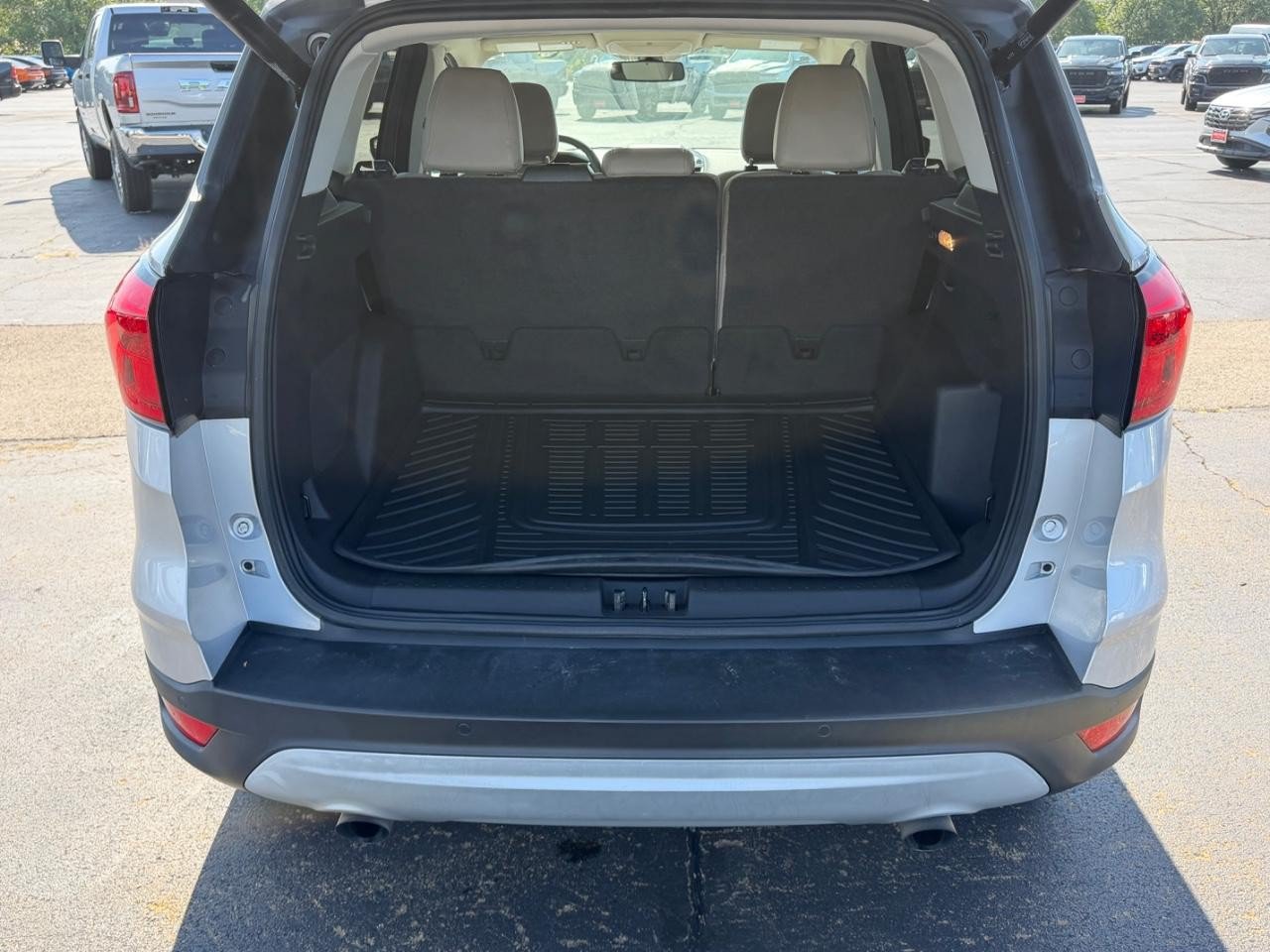 Used 2019 Ford Escape Titanium FWD image 6