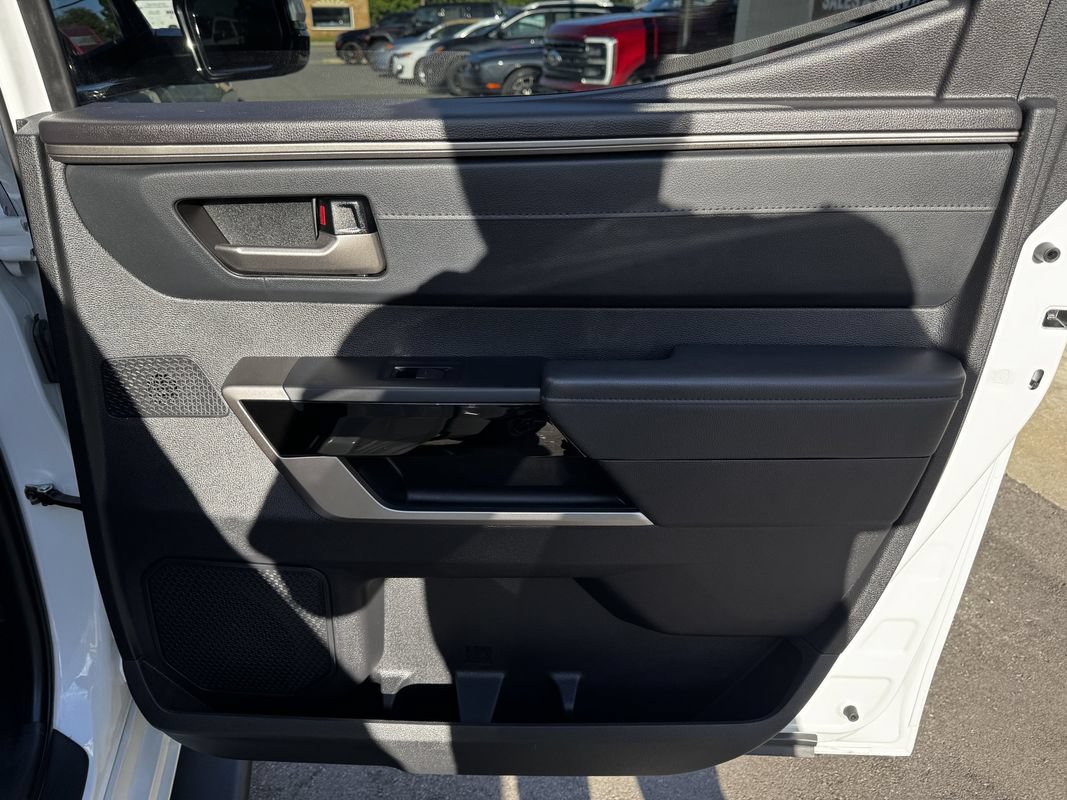 Used 2022 Toyota Tundra Limited AWD/4WD image 35