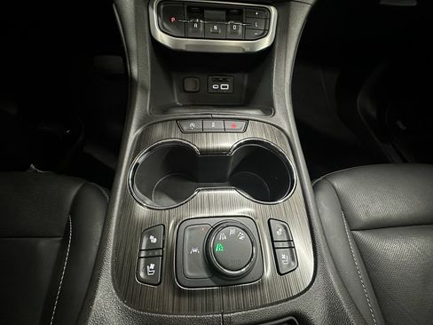 Used 2023 GMC Acadia SLT w/ Elevation Edition AWD/4WD image 33