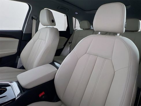 New 2025 Audi Q5 Premium Plus image 10