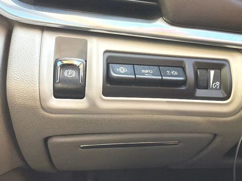 Used 2013 Cadillac XTS Platinum w/ Driver Assist Package image 15