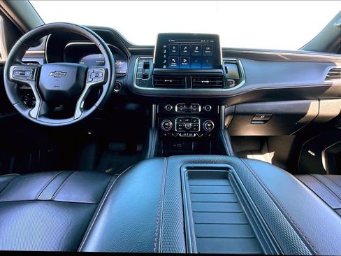 Used 2024 Chevrolet Suburban RST w/ Luxury Package AWD/4WD image 22