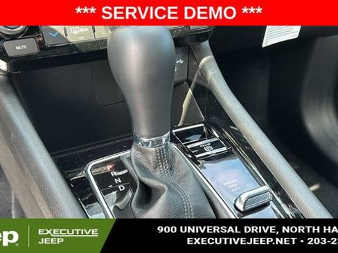 New 2025 Jeep Compass Limited w/ Sun & Sound Group image 15