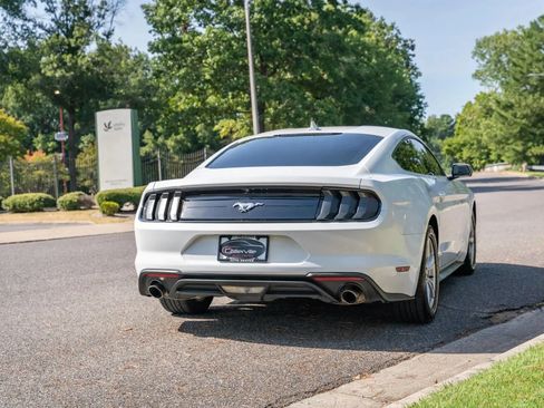 Used 2022 Ford Mustang Coupe RWD image 6