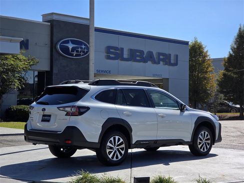 New 2025 Subaru Outback Premium image 5