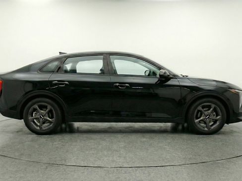 Used 2025 Kia K4 LXS image 11