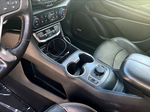Used 2022 GMC Terrain AT4 w/ Infotainment Package II image 17
