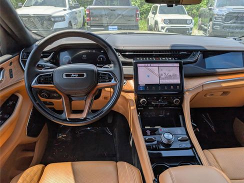 Used 2023 Jeep Grand Cherokee L Summit AWD/4WD image 20