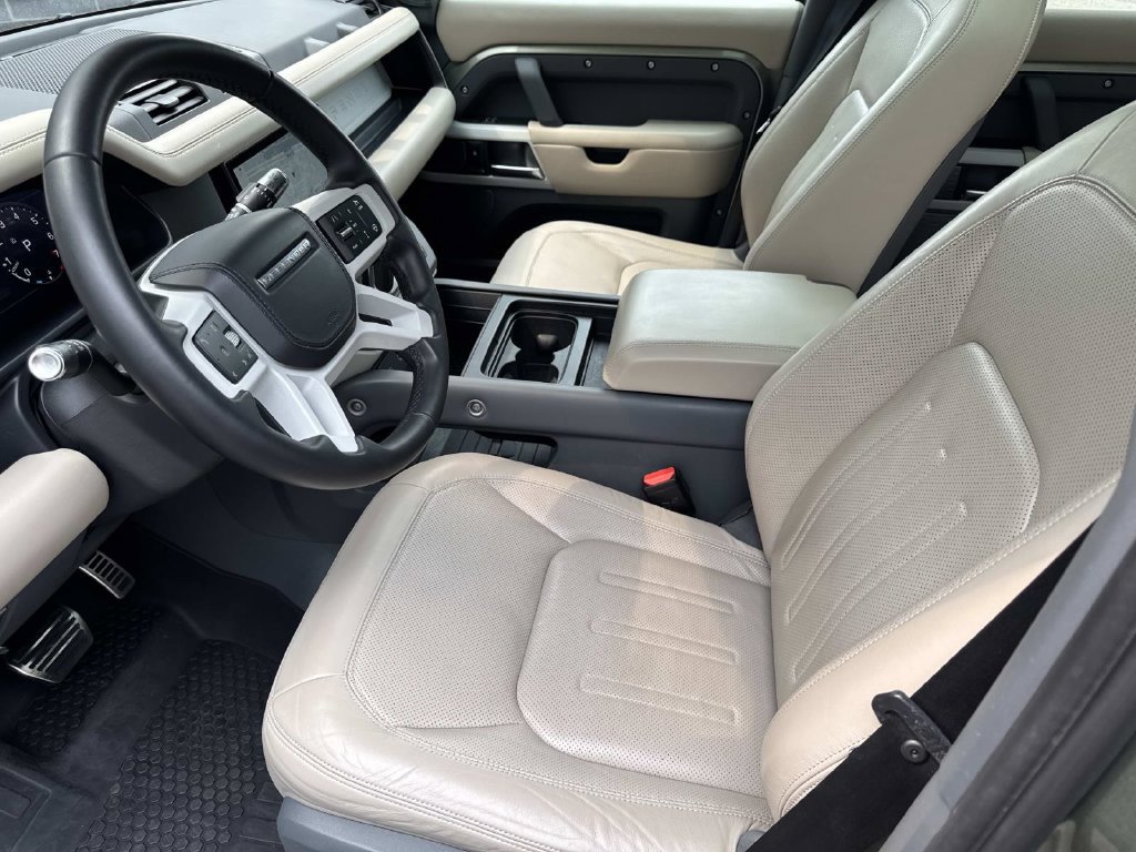 Used 2020 Land Rover Defender 110 HSE AWD/4WD image 22