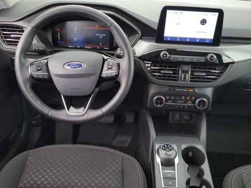 Certified 2024 Ford Escape Active AWD/4WD image 12