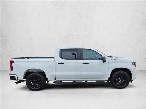 Used 2025 Chevrolet Silverado 1500 Custom w/ Turbomax Blackout Package RWD image 4