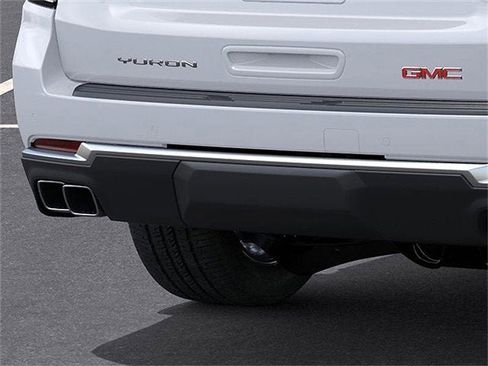 New 2026 GMC Yukon Denali w/ Sun & Power Step Package image 14