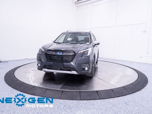 Used 2023 Subaru Forester Touring image 31
