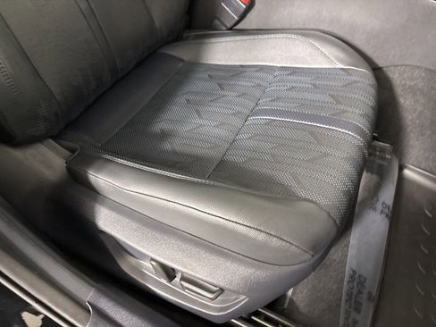 Used 2025 Toyota Camry XSE image 30