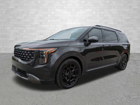 Used 2025 Kia Carnival SX Prestige image 5