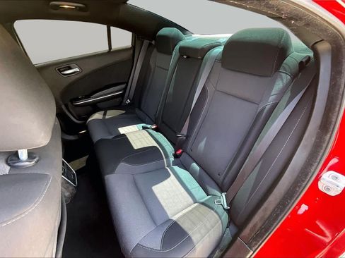 Used 2022 Dodge Charger SXT RWD image 17