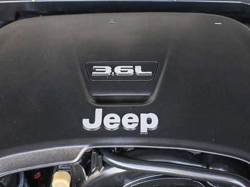 Used 2018 Jeep Wrangler Rubicon image 47