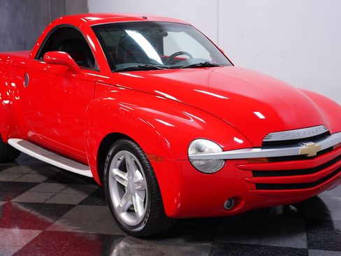 Used 2005 Chevrolet SSR image 15