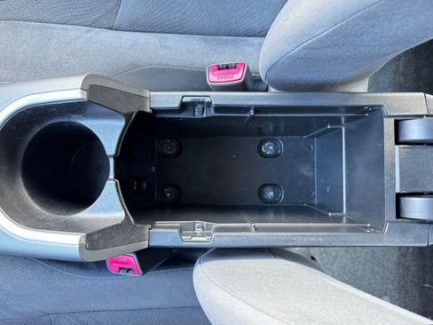 Used 2012 Toyota Prius Two image 18