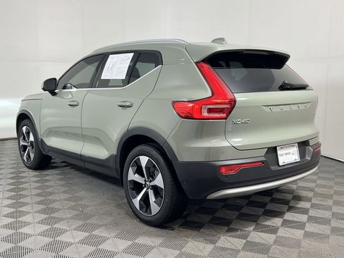 Certified 2024 Volvo XC40 B5 Plus image 8