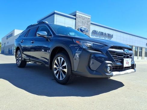 Certified 2025 Subaru Outback Touring w/ Popular Package #2 AWD/4WD image 11