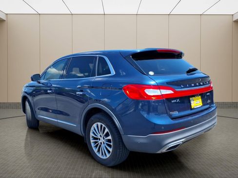 Used 2017 Lincoln MKX Select w/ MKX Climate Package AWD/4WD image 9