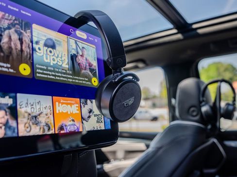 Used 2026 Cadillac Escalade ESV Sport w/ LPO, ONYX Package image 27