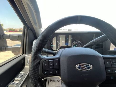 Used 2024 Ford F250 XL w/ STX Appearance Package AWD/4WD image 11