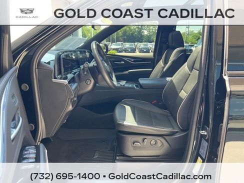 Used 2024 Cadillac Escalade Sport AWD/4WD image 19