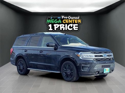 Used 2022 Ford Expedition XLT image 32