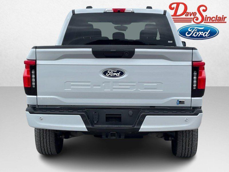 Used 2025 Ford F150 Lightning Flash AWD/4WD image 8
