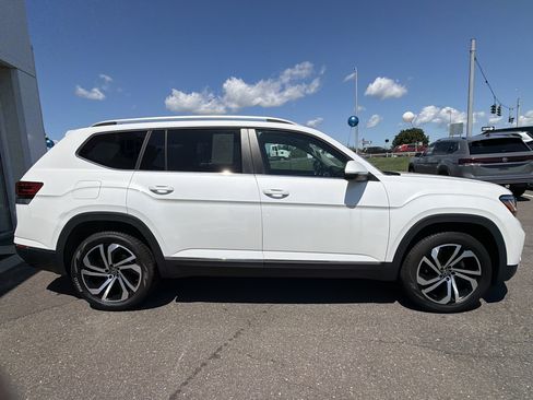 Certified 2023 Volkswagen Atlas SEL AWD/4WD image 3