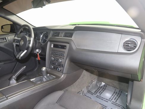 Used 2013 Ford Mustang GT w/ Security Pkg image 37