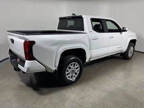 New 2026 Toyota Tacoma SR5 image 3